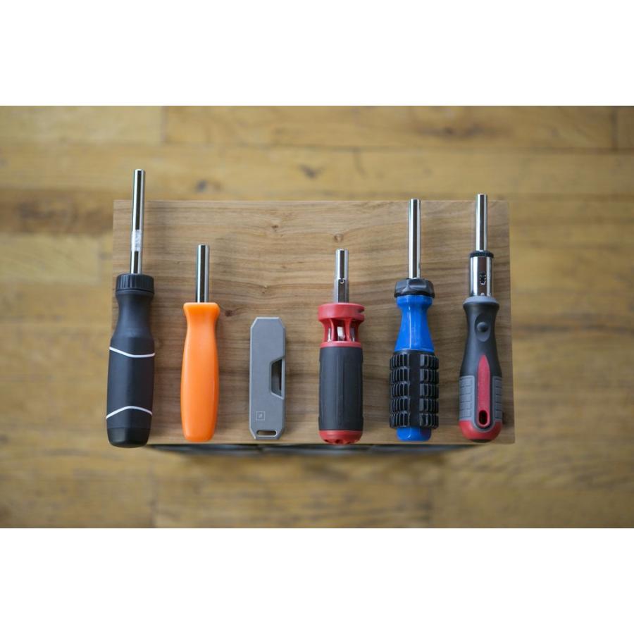 Bit Bar : The Pocket Friendly EDC Screwdriver - Grade 5 Titanium (Black ...