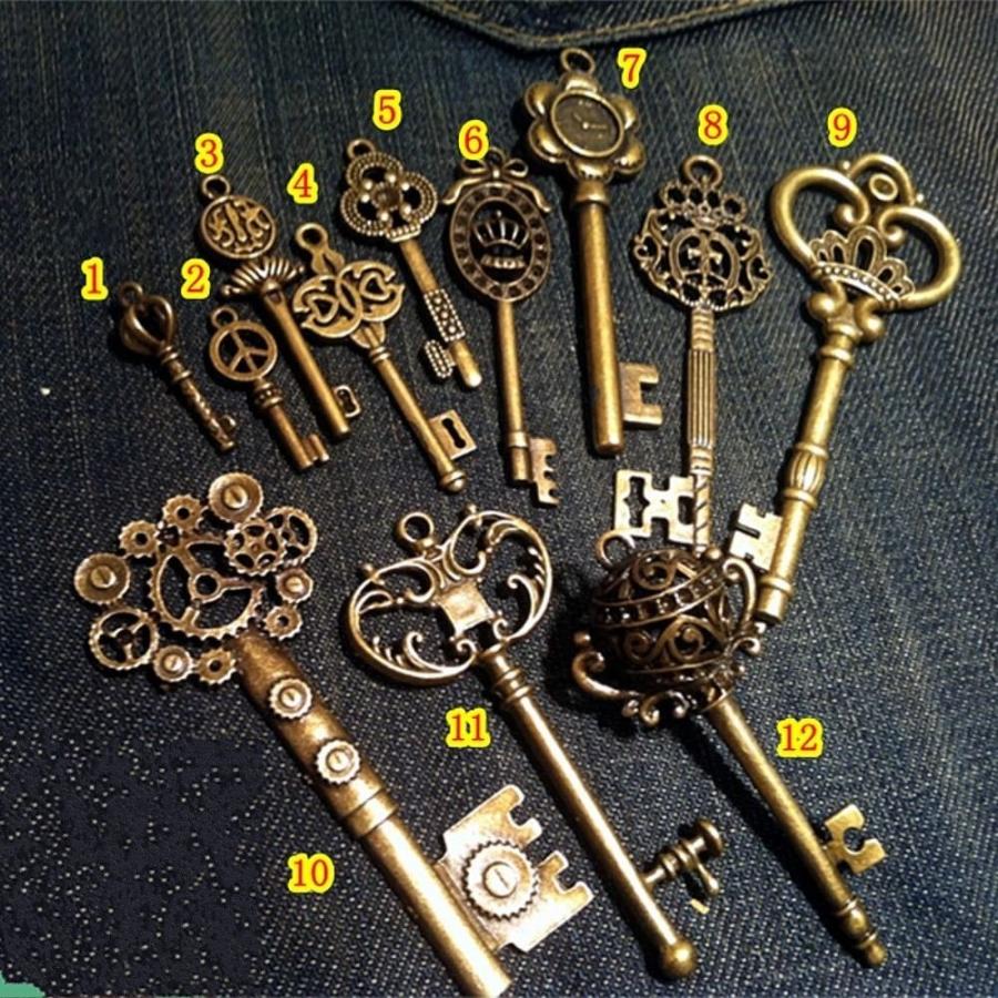 bouti1583 Vintage Skeleton Keys Charm Set Royal Key in Antique Bronze ...