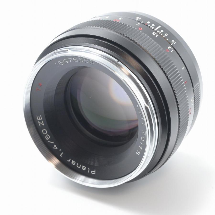 ☆新品級☆Carl Zeiss Planar T*1.4/50 ZE (キャノンEF) |  | 01