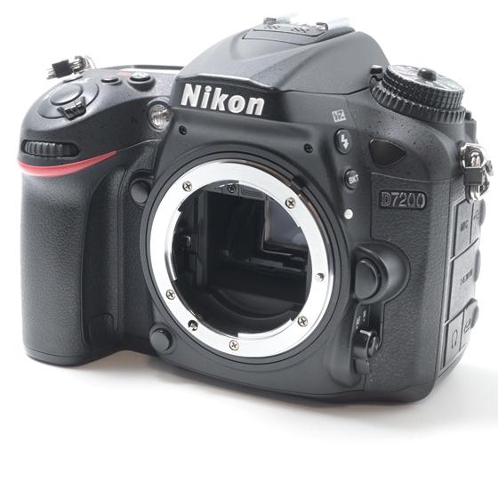 新品D7200 ボディ