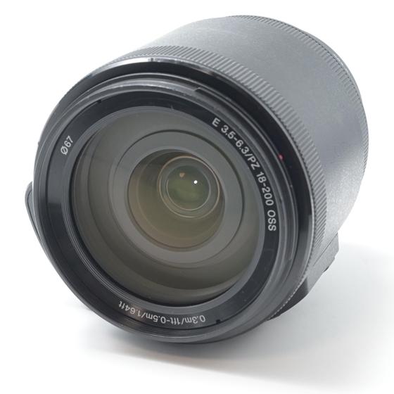 ソニー SONY E PZ 18-200mm F3.5-6.3 OSS SELP18200 |  | 01
