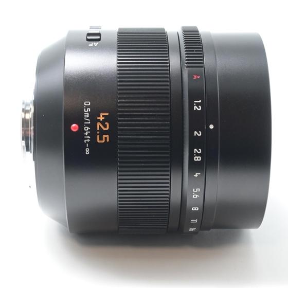 パナソニック Panasonic LEICA DG NOCTICRON 42.5mm/F1.2 ASPH./POWER O.I.S. H-NS043 |  | 02