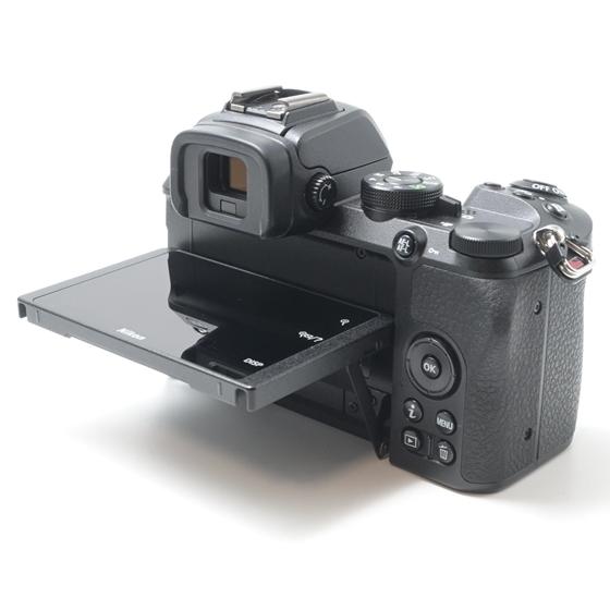 ニコン Nikon Z50 ダブルズームキット |  | 05