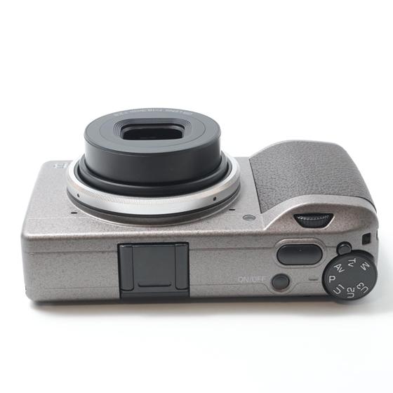 リコー RICOH GR III Diary Edition メタリックウォームグレー |  | 02