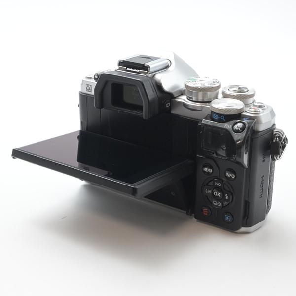 OLYMPUSOM-DE-M10MarkIII EZダブルズームキット シルバー オリンパス OM-D E-M10 MarkIII EZダブルズームキット シルバー