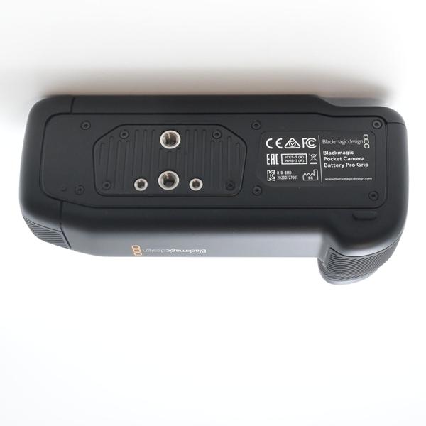 ブラックマジックデザイン Blackmagic Design Pocket Camera Battery Pro Grip CINECAMPOCHDXBT2 黒 |  | 03