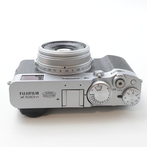 フジフイルム FUJIFILM デジタルカメラ X100VI シルバー X100VI-Sの画像