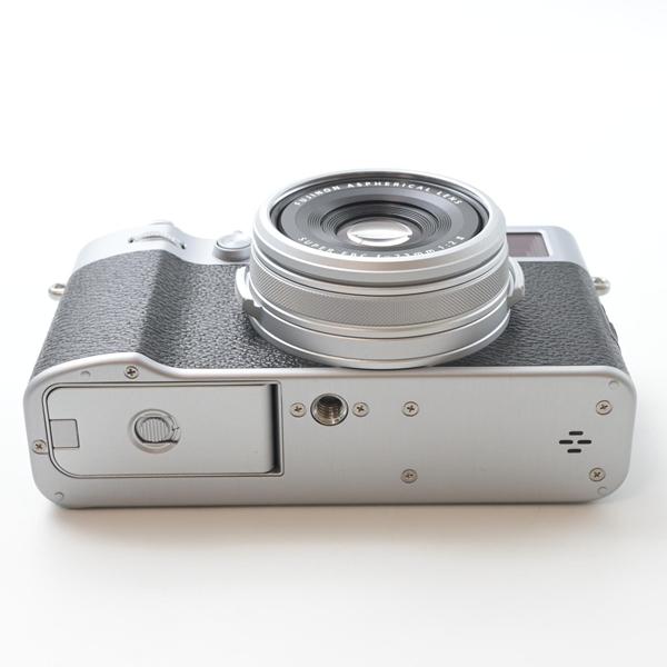 フジフイルム FUJIFILM デジタルカメラ X100VI シルバー X100VI-Sの画像