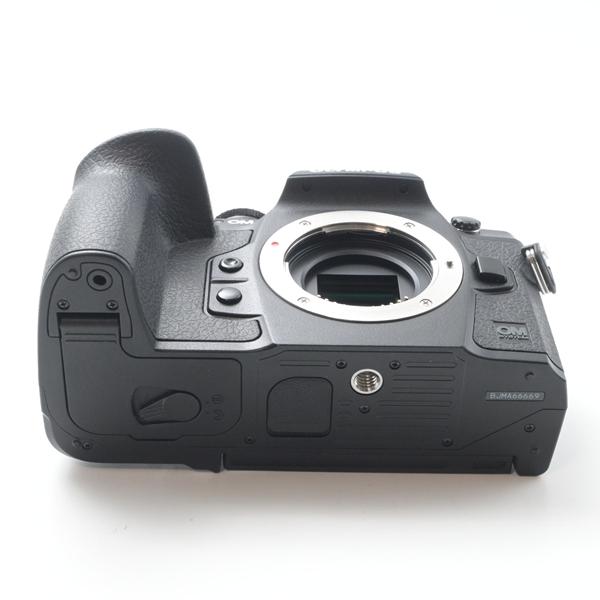オリンパス OLYMPUS OM SYSTEM OM-1 ボディ |  | 04
