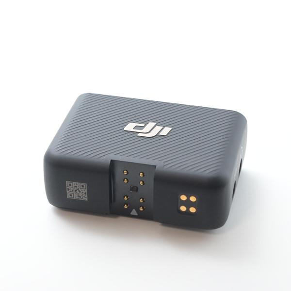 ディージェイアイ DJI Mic (トランスミッター×2 + レシーバー×1 + 充電ケース) ワイヤレス ラベリアマイク |  | 02