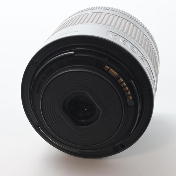 キヤノン Canon EOS Kiss X9 シルバー レンズキット EF-S18-55 F4 STM付属[美品B] |  | 07