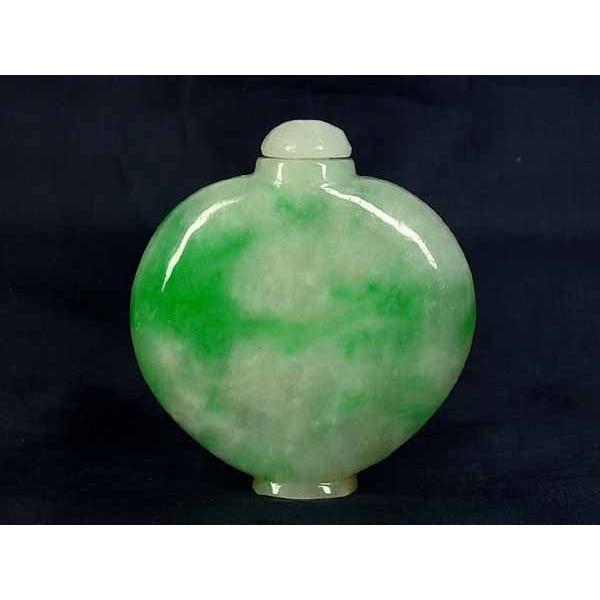 *ミャンマー翡翠　薬瓶型置物（57ｍｍ）