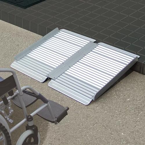 TacaoFテイコブ・車いす用スロープ（車椅子用スロープ）・未使用【介護用に】 TacaoFテイコブ・車いす用スロープ（車椅子用スロープ）・未使用【介護