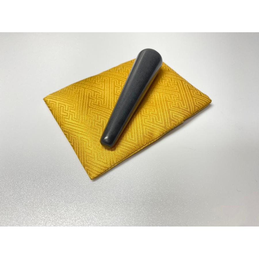 上ノ国町産ブラックシリカ マッサージ棒 遠赤外線 : Kanani