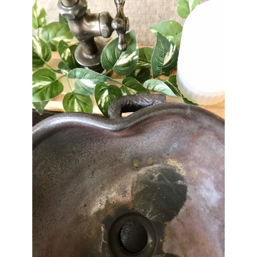 りんご手洗い鉢 津軽金山焼 金山焼 陶器 日本製 手作り プレゼント 贈り物 お祝い おしゃれ 器 焼締 林檎 洗面所 手洗い場 5 2367a 津軽金山焼オンラインショップ 通販 Yahoo ショッピング