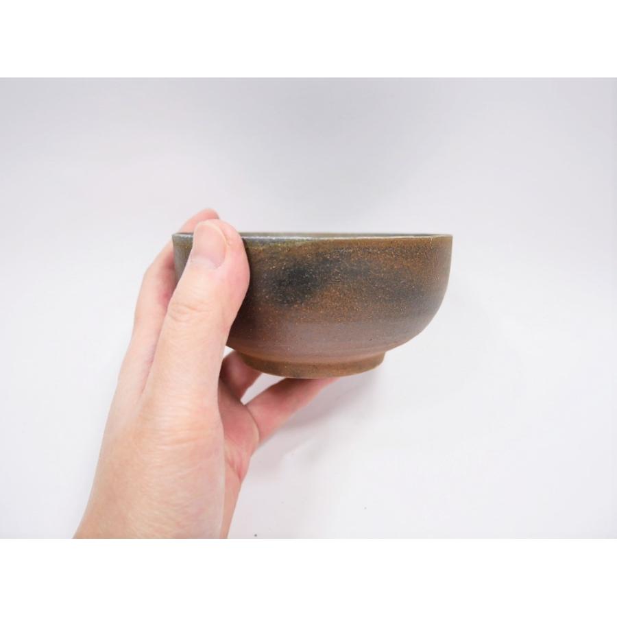 茶色の小型陶器器 もずく鉢/津軽金山焼 金山焼 陶器 小鉢 もずく酢 副菜 ミニボウル 食器