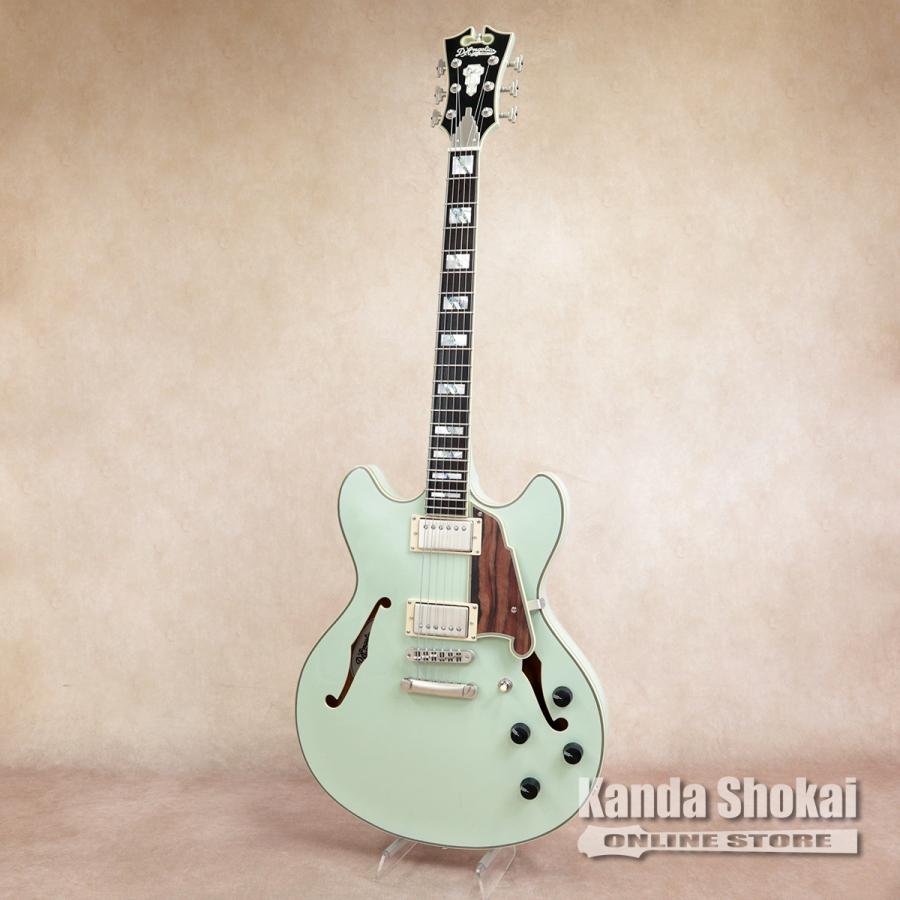 D'Angelico ( ディアンジェリコ ) エレキギター Deluxe DC