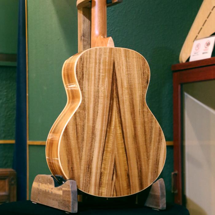 アウトレットセール Traveler Guitar トラベラーギター