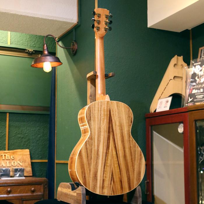 アウトレットセール Traveler Guitar トラベラーギター