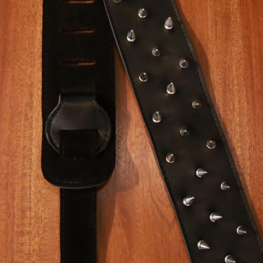 Renegade レネゲード Leather Three Rows of Chrome Studs ギターストラップ ストラップ レザーストラップ スタッズ 鋲 |  | 02