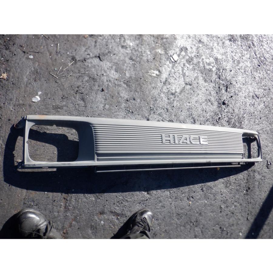 ハイエース LH113V 100系 フロントグリル 管理番号0041699 ☆送料別