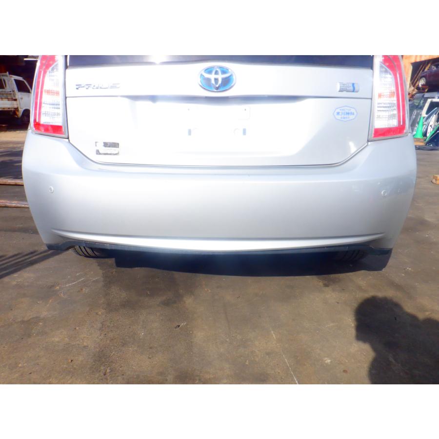 (61) 30プリウス　社外リアバンパー　シルバー プリウス ZVW30 後期 Sツーリングセレクション リアバンパー 管理番号