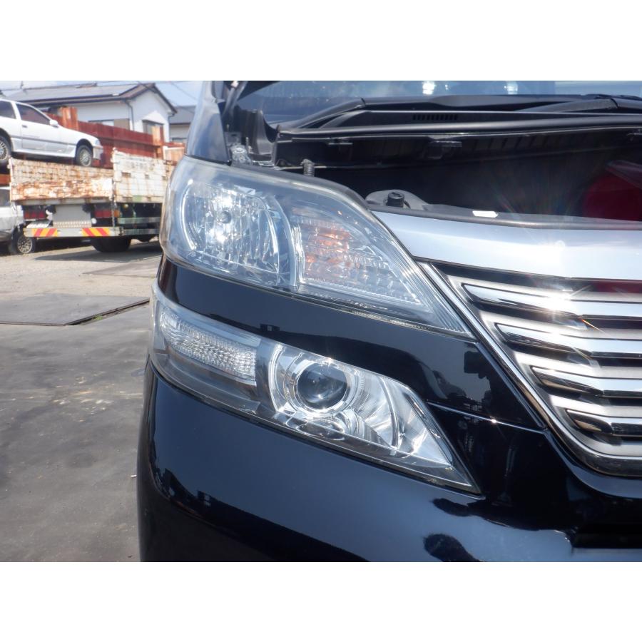 ヴェルファイア ANH20 HIDヘッドライト右 運転席側 管理番号8029594