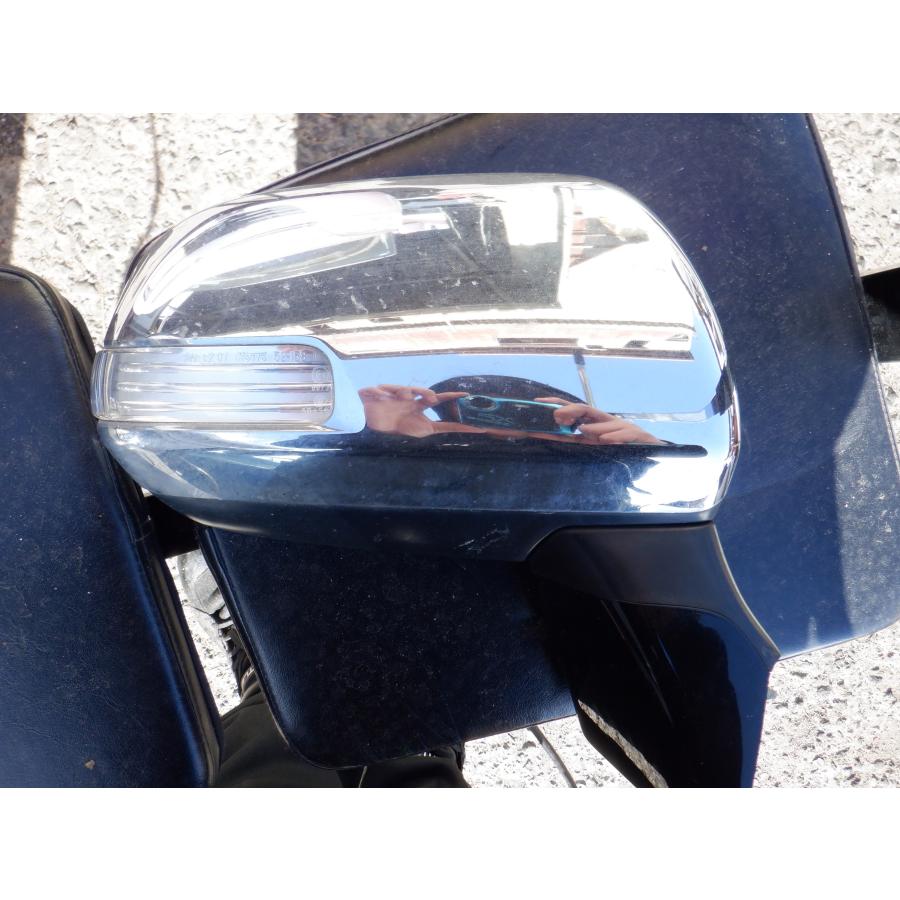 ヴォクシー ZRR70W ウィンカードアミラー右 運転席側 管理番号0281566 