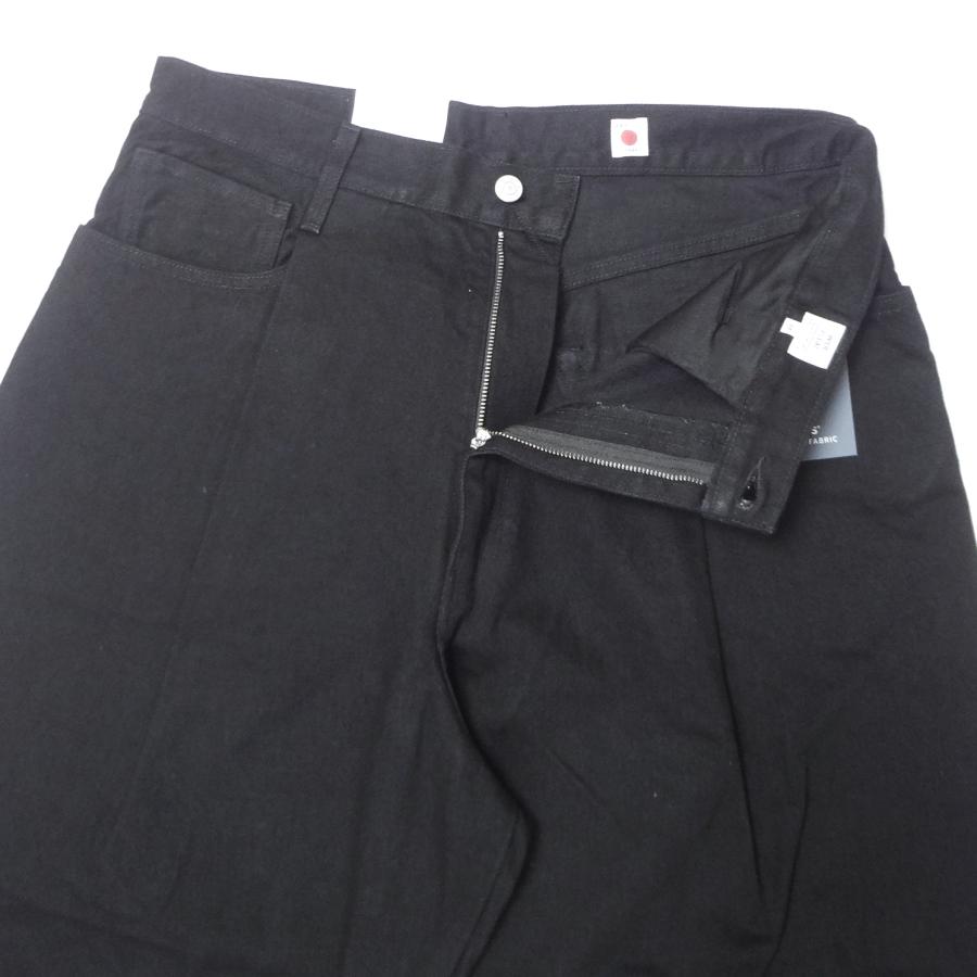 Levi's リーバイス W34インチ WIDE PLEAT CROP ブラックジーンズ Levi's リーバイス W34インチ WIDE PLEAT CROP ブラックジーンズ