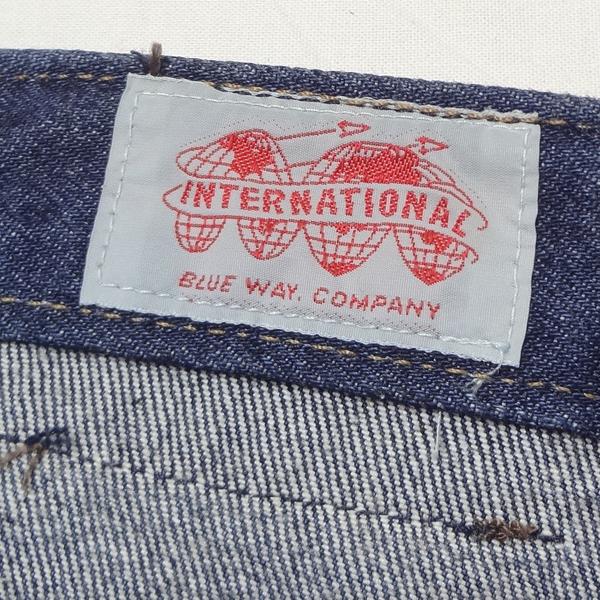 BLUE WAY（ブルーウェイ） 日本製 スリム テーパード ジーンズ W40