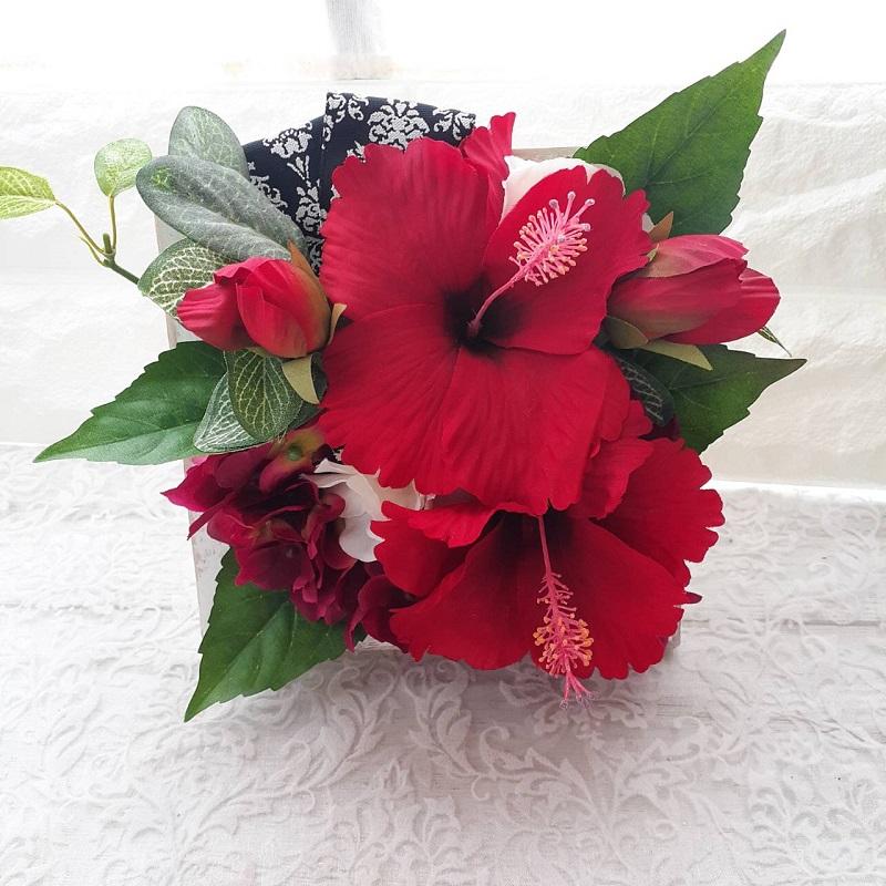 ハイビスカスフレームアレンジ 夏置物 誕生日 お祝い バースデー 飾り 花 インテリア D 001 029 Ally 通販 Yahoo ショッピング