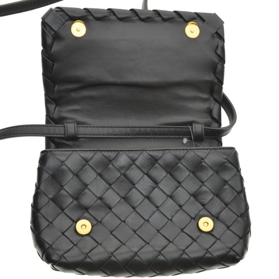 美品 BOTTEGA VENETA ショルダーバッグ フラップ式イントレチャート BOTTEGA VENETA（ボッテガ・ヴェネタ） イントレチャート フラップミニ