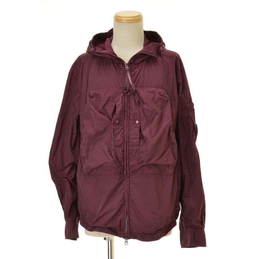 cp company ボルドー 中綿ナイロンジャケット フード付き C.P. COMPANY（シーピーカンパニー） C.P.COMPANY / C.P.カンパニー