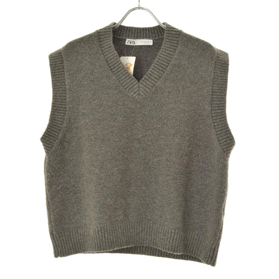 ZARA スリットベスト ZARA】モードなスリットベストをきれいめに！大人のワントーンコーデ