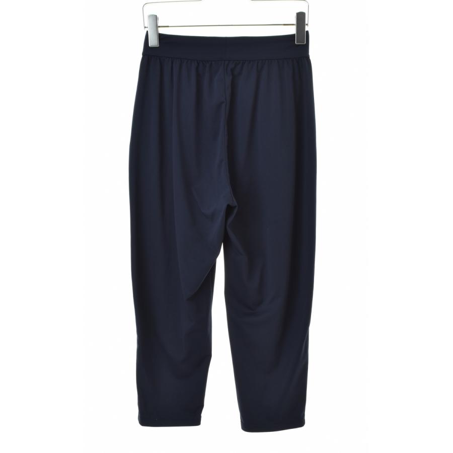 ユニクロ（UNIQLO） エアリズム YOGA ヨガ テーパード パンツ