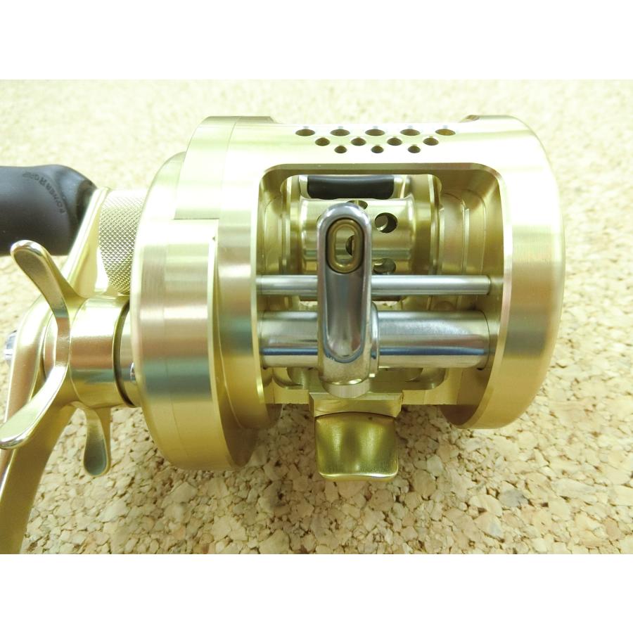 〇USED〇〇767〇 シマノ カルカッタコンクエスト 100