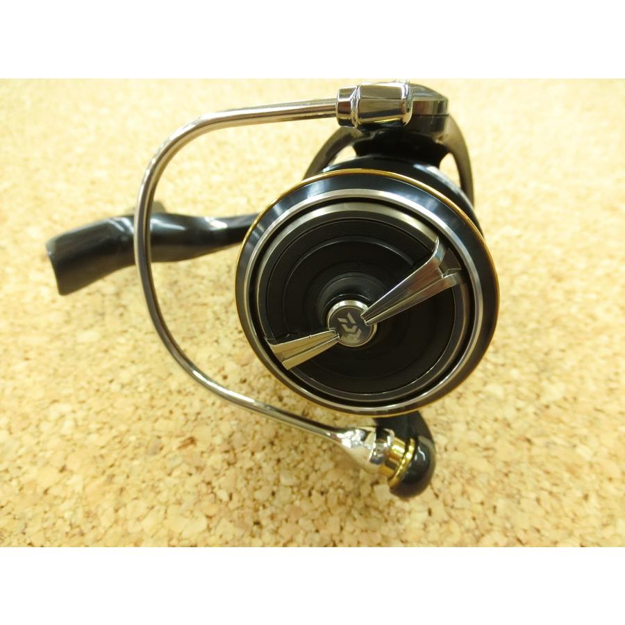 〇USED〇〇771〇 ダイワ 19 セルテート LT 2500S お