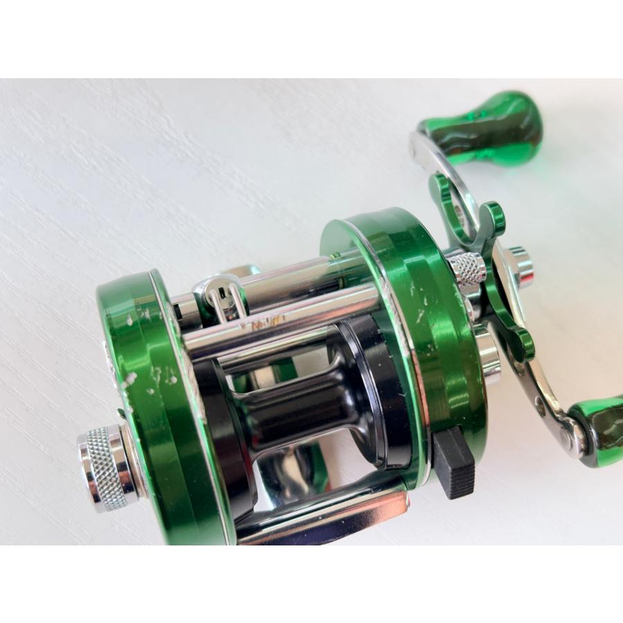 ABU アンバサダー 2500C グリーン お見逃しなく！ ▽〇USED〇〇