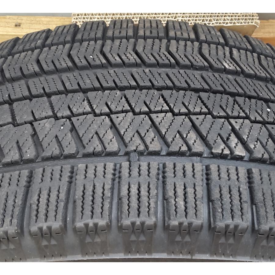 ブリザック VRX2 スタッドレス タイヤ 4本 235/55R18 100Q 2019年製