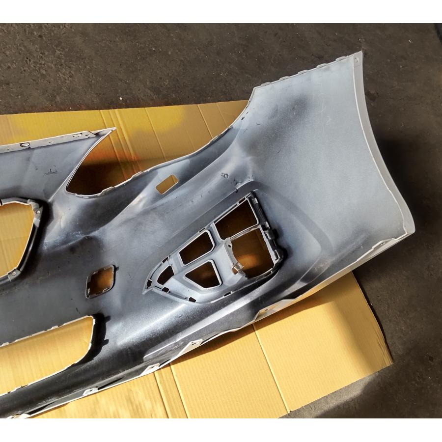 SUBARU（スバル） フロント バンパー 57704FL000 シロ ホワイト 中古