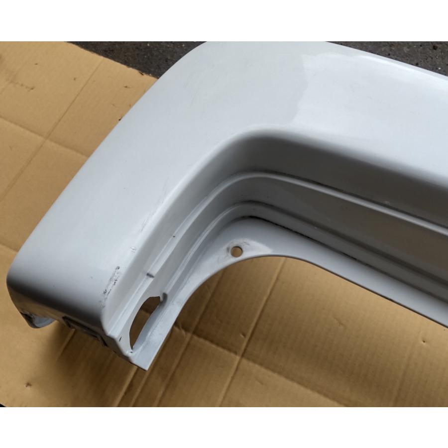 日産（NISSAN） リア バンパー キャラバン 85022 VW000 ホワイト 中古