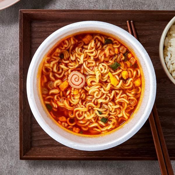 NONGSHIM（農心） ユッケジャン カップ 1箱(180円×24個) 韓国ラーメン