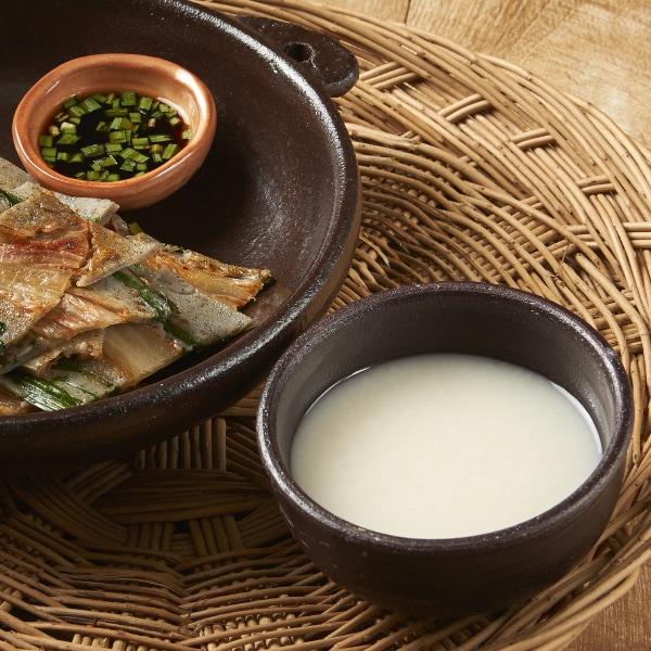 冷]ソウル ジャンス 生マッコリ 1箱(12本×560円) Alc.6％ 長寿 韓国生