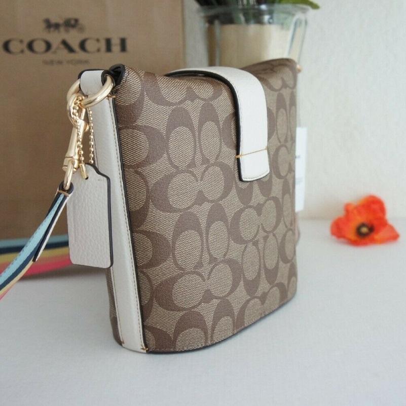 COACH コーチ 新作 X PEANUTS アディー クロスボディ
