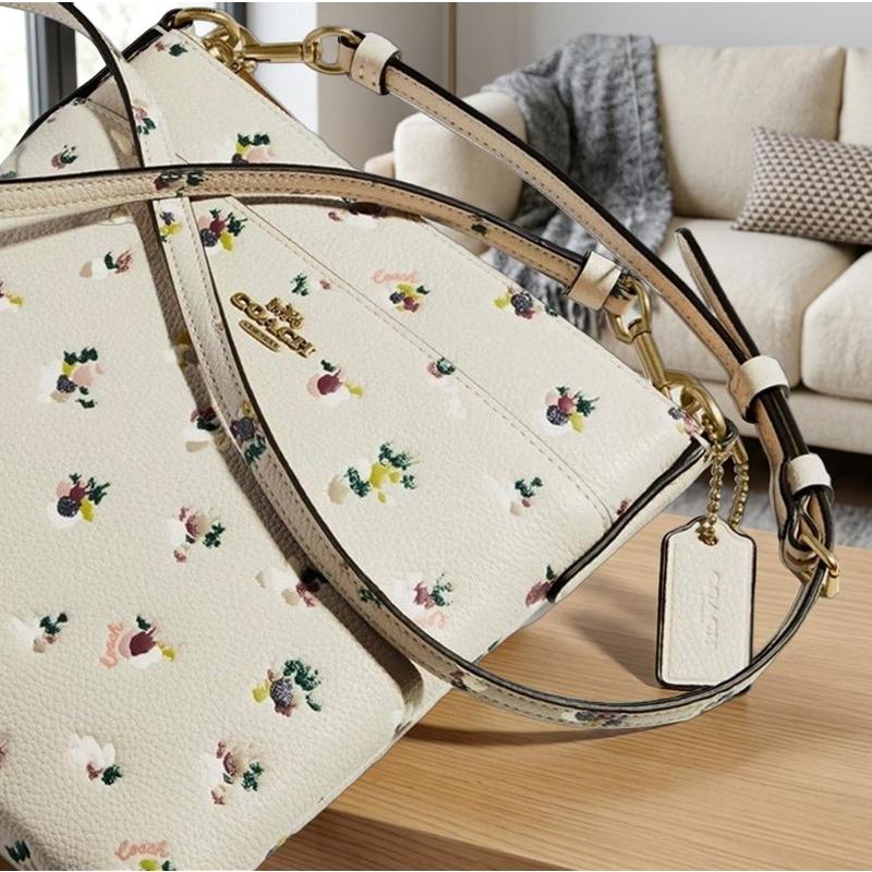 COACH（コーチ） ショルダーバッグ C5998 スマホバッグ キット