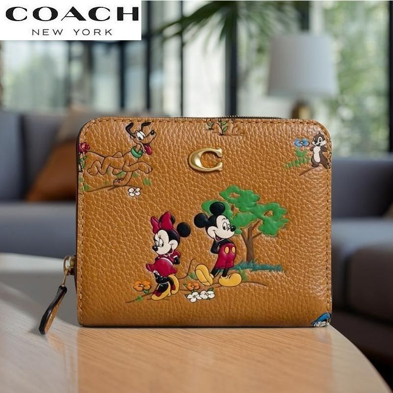 COACH（コーチ） ディズニー コラボ 二つ折り財布 新作 レディース