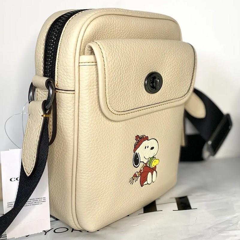 コーチ COACH 新作セール COACH スヌーピー スマホショルダーバッグ COACH X PEANUTS ヘリテージ クロスボディ スヌーピー モチーフ アイボリー マルチ｜kanonstory｜04