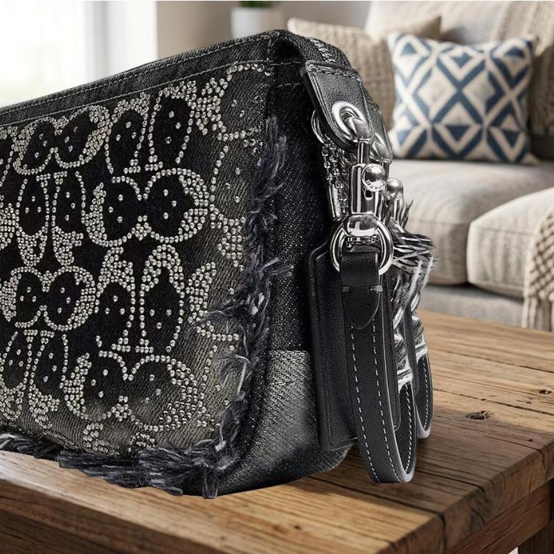 COACH（コーチ） ショルダーバッグ 新作 CFT37 バッグ 2026新作 プラザ