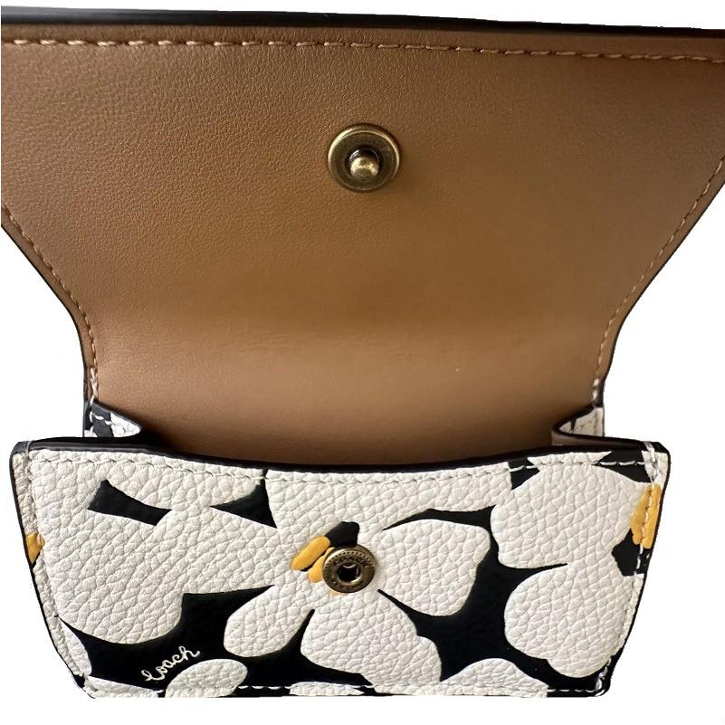 COACH コーチ 三つ折り財布 新作セール CS124 レディース 2024 COACH コーチ 三つ折り財布 新作セール CS124 レディース 2024