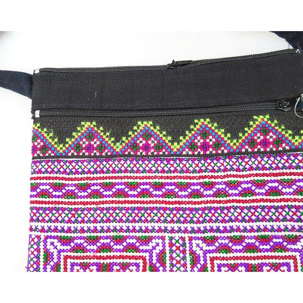 タイのモン族　古布の刺繍ショルダーバッグ　ポシェット　エスニック/和風/手作り/パッチワーク/ギフト